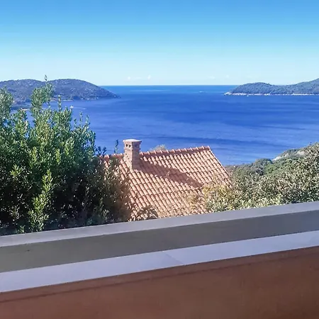 Six-bedroom In Holiday home Orasac