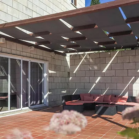 Holiday home Six-bedroom In